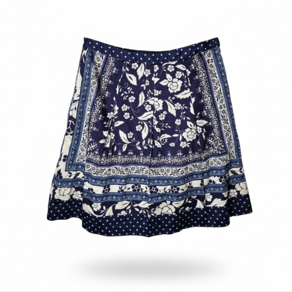 Ann Taylor Loft Floral Navy and White A-Line Mini Skirt 4P